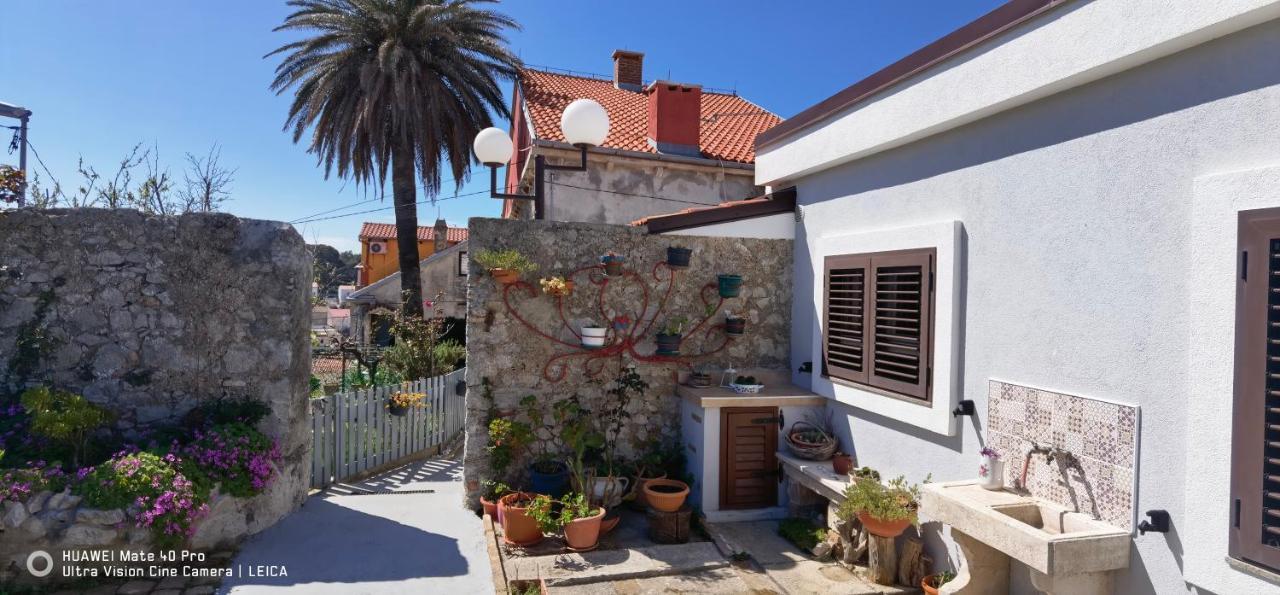 Guesthouse Palma Mali Losinj Ngoại thất bức ảnh